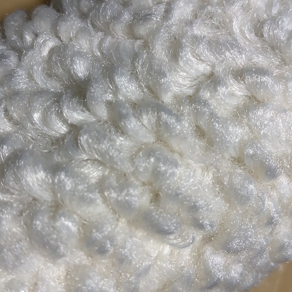 STRADIVARIUS Faux Bouclé Sheepskin Pencil Case - Picture 6 of 8